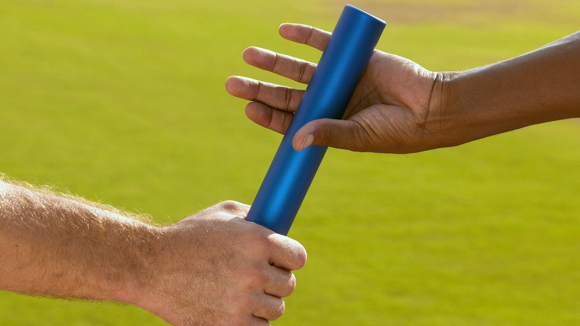 日本队战术灵活，攻防兼备，日本队阵型